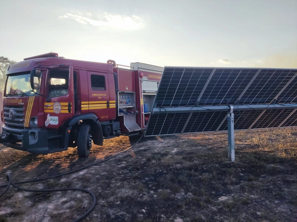 Corpo de Bombeiros atuam em três incêndios simultâneos no Piauí
