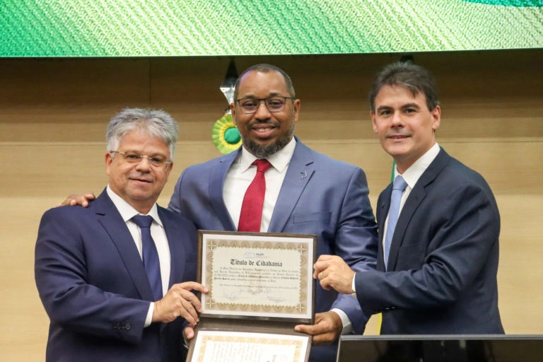Promotor de Justiça é agraciado com Título de Cidadania Piauiense.