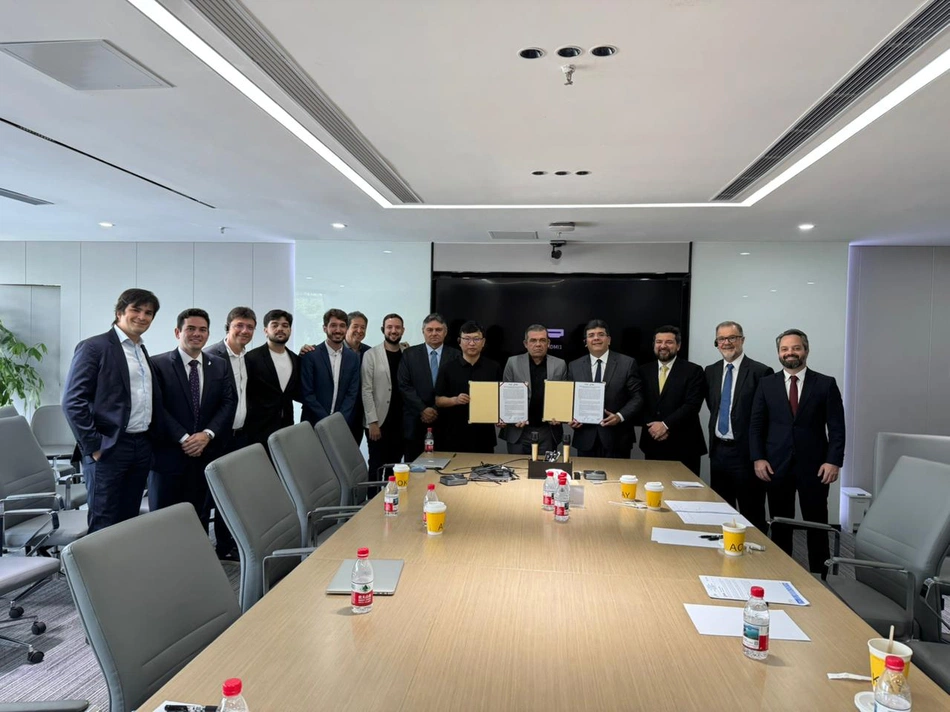 Rafael Fonteles participa de reunião na China