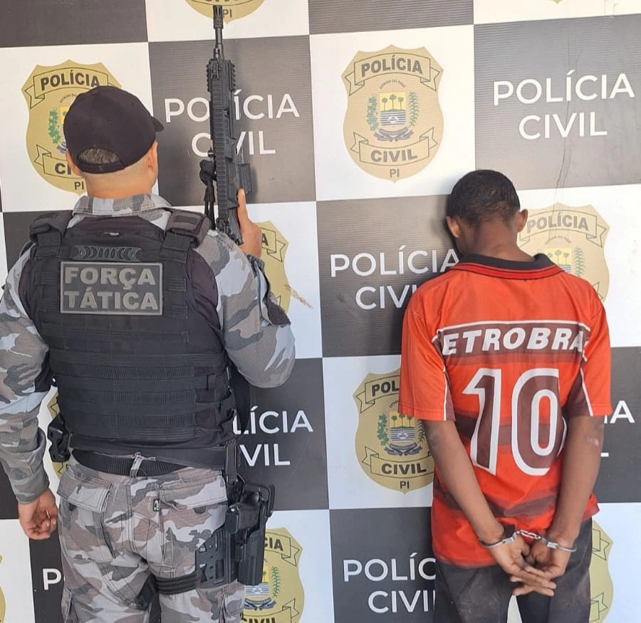 Homem é preso pela PM em Esperantina