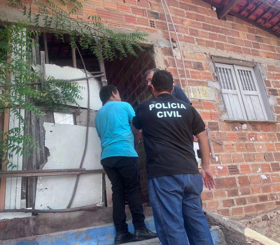 Prisão do falso pai de santo suspeito de estuprar adolescente em Teresina.