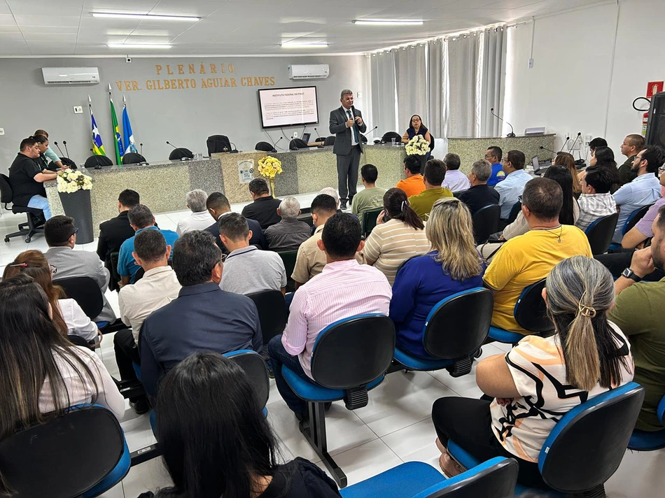 Reunião de Apresentação da Implantação do Campus do Instituto Federal do Piauí (IFPI).