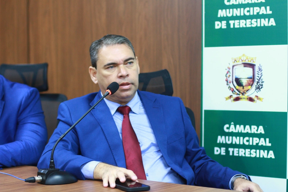 Vereador Delegado James Guerra (Avante)