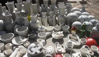 Artesanato de Cerâmica em argila branca