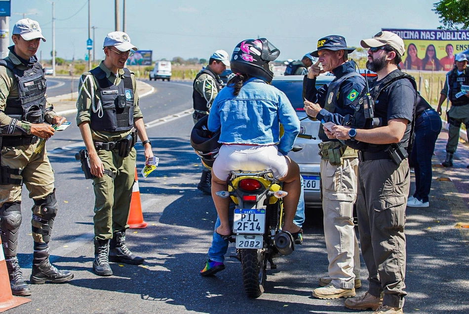 Campanhas de segurança.
