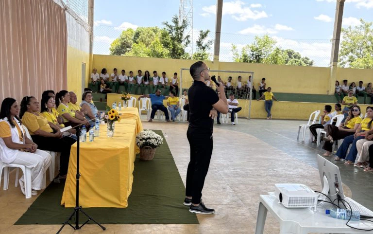Palestra com o promotor de Justiça Cleyton Soares