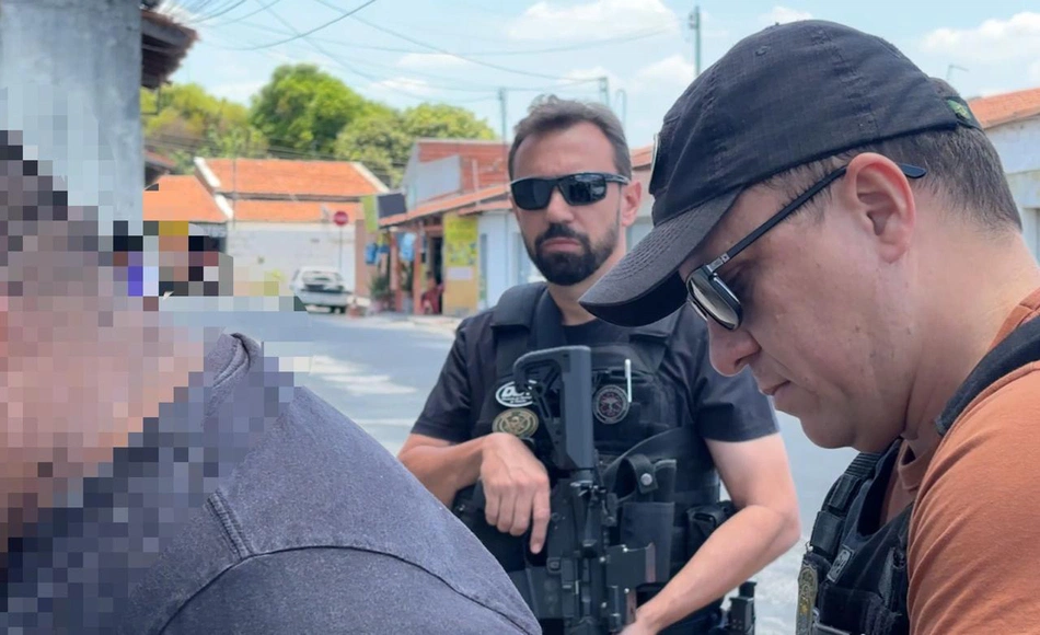 Prisão de um dos suspeitos.