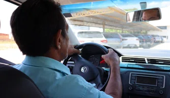 Número de motoristas idosos cresce
