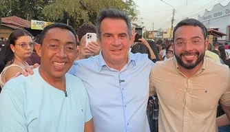 Ciro aos lado dos aliados.