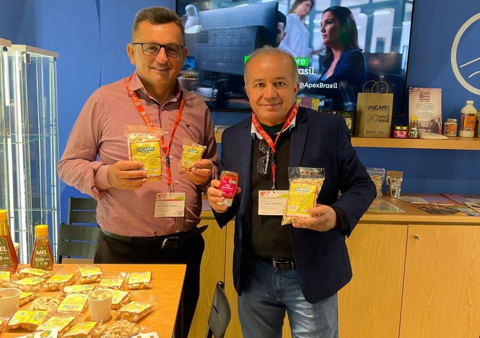 Presidente da Cocajupi, Jocibel Belchior, e superintendenta da SAF, Clébio Coutinho.