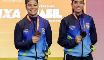 conquista do bronze no Badminton nos Jogos da Juventude 2025.