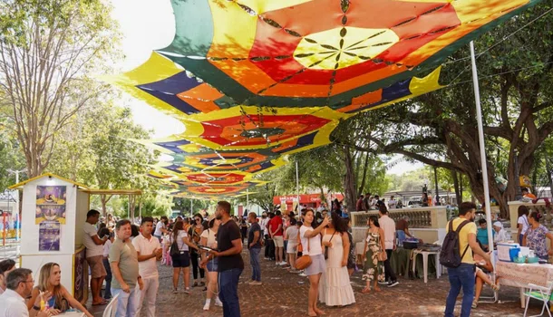 Feira na Praça
