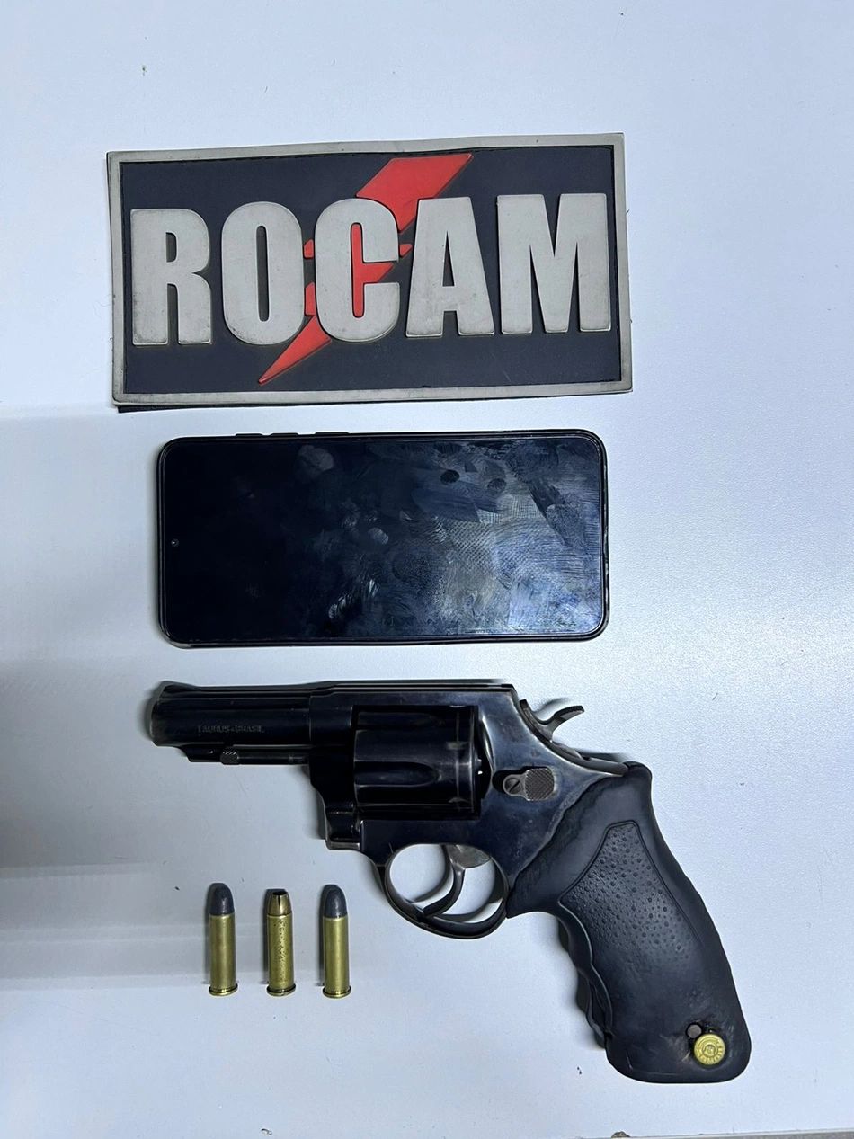 Homens são presos por Polícia Militar