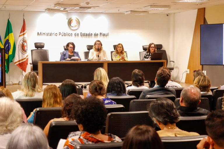 Audiência pública para fortalecer fiscalização de escolas