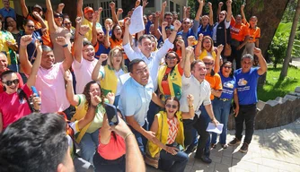 Ciro Nogueira recebe agentes comunitários e atende reivindicação