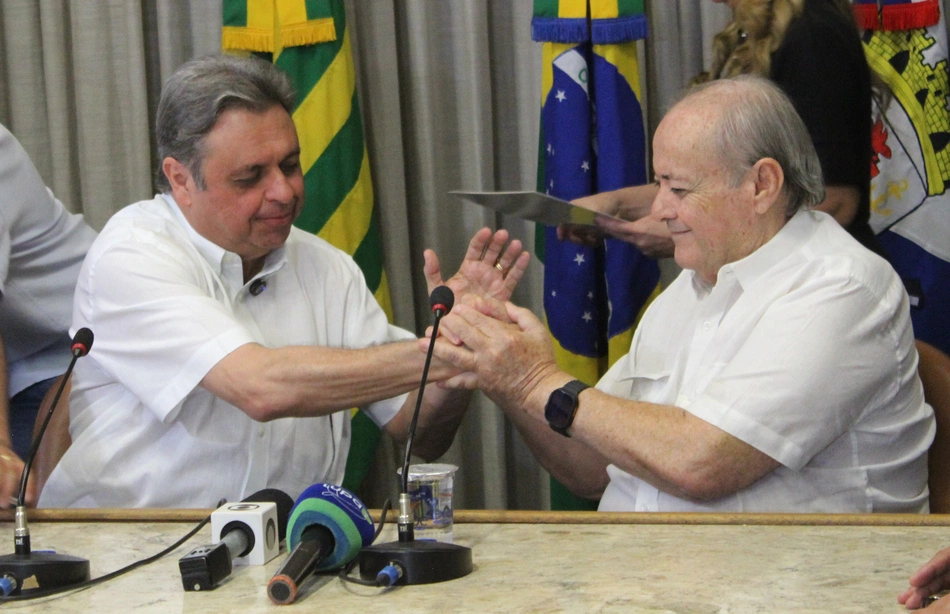 Posse do secretário Júlio Arcoverde