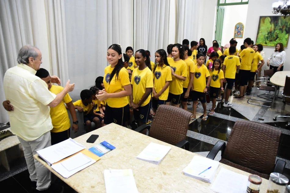Crianças da Legião Boa Vontade (LBV)