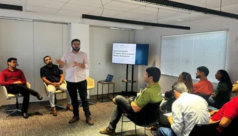 Reunião Companhia Porto Piauí com pescadores artesanais