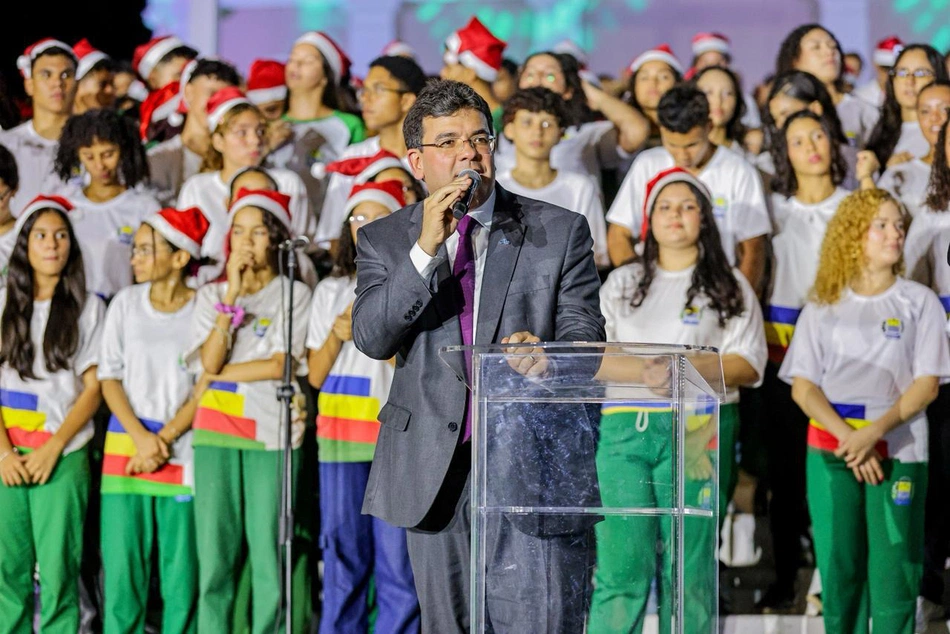 Inauguração da decoração natalina da Avenida Antonino Freire e dos jardins do Palácio de Karnak