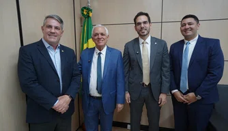 Vice-governador Themístocles Filho