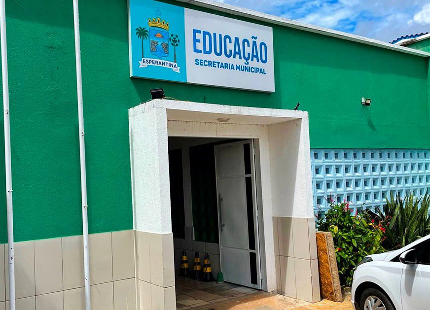Prefeitura de Esperantina abre seleção simplificada para área da educação