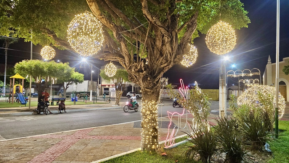 Natal Brilho da Esperança 2025 em Esperantina