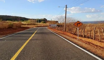 Pavimentação asfáltica em Picos