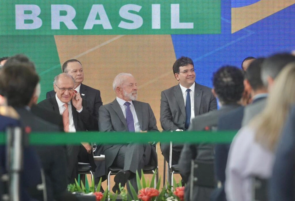 Presidente Lula e governador Rafael Fonteles no lançamento das novas regras para obtenção da CNH