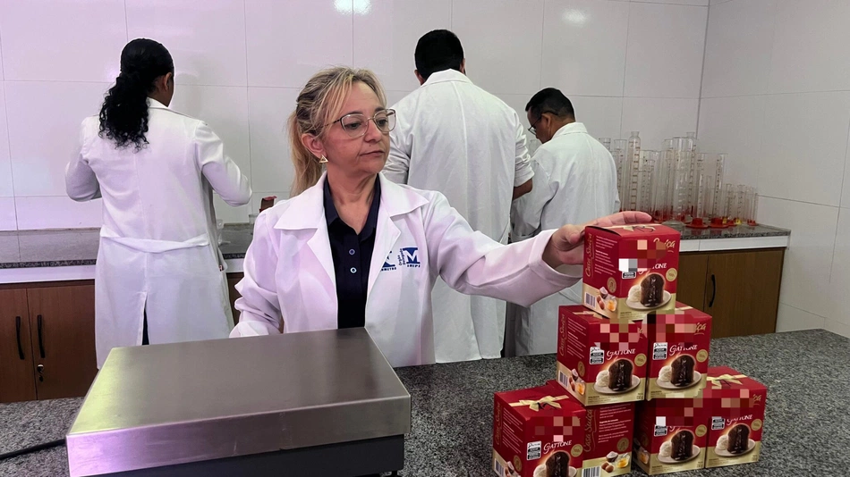Perícia em produtos coletados durante operação em estabelecimentos comerciais do Piauí