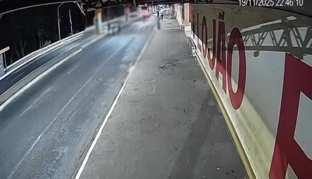 Câmera flagra assassinato de morador de rua