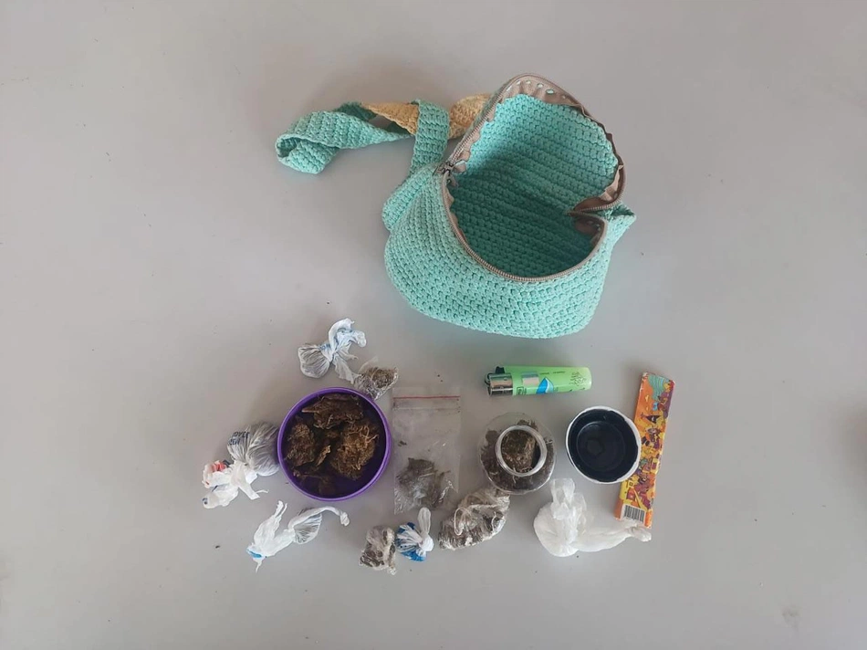 Drogas apreendidas durante acompanhamento tático