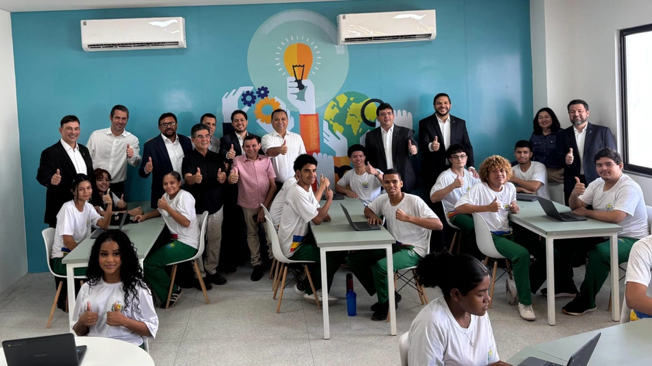Rafael Fonteles inaugura Escola de Tecnologia da Seduc em Teresina