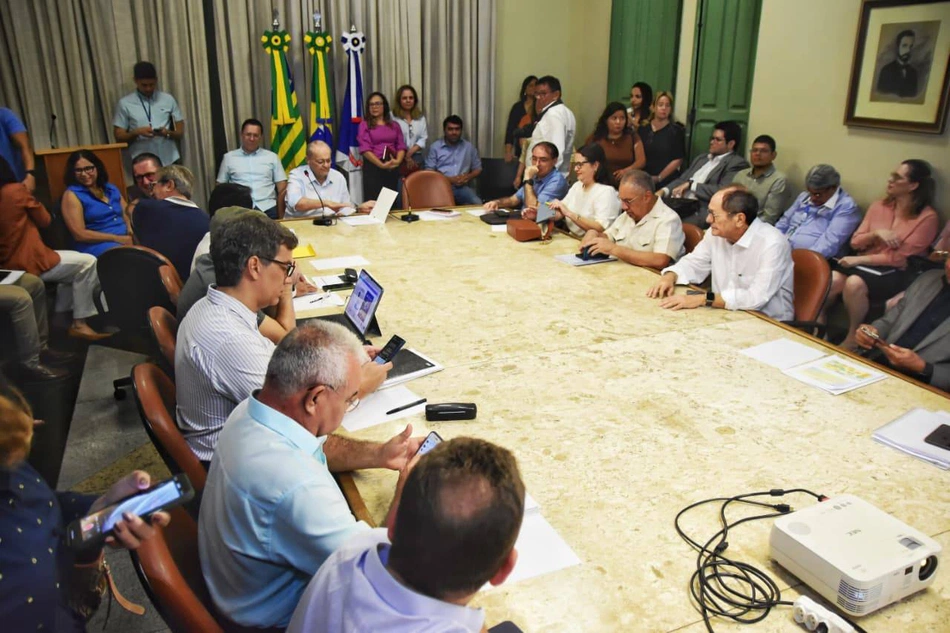 Reunião do Silvio Mendes e secretariado