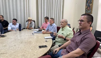 Reunião de modernização dos órgãos municipais em Teresina