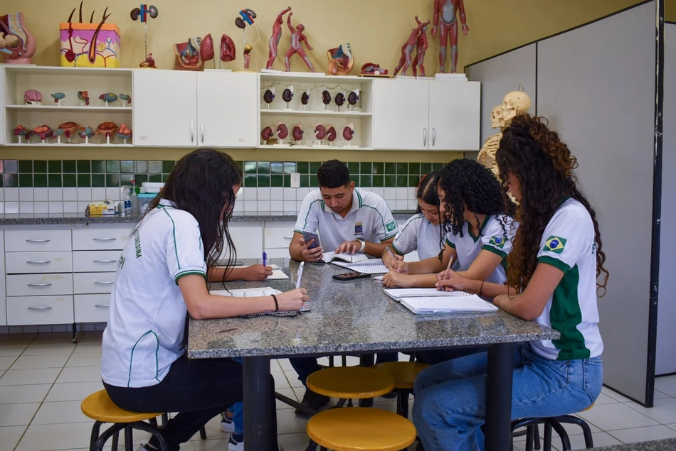 São ofertadas 150 vagas para ingresso nos colégios técnicos de Teresina, Floriano e Bom Jesus