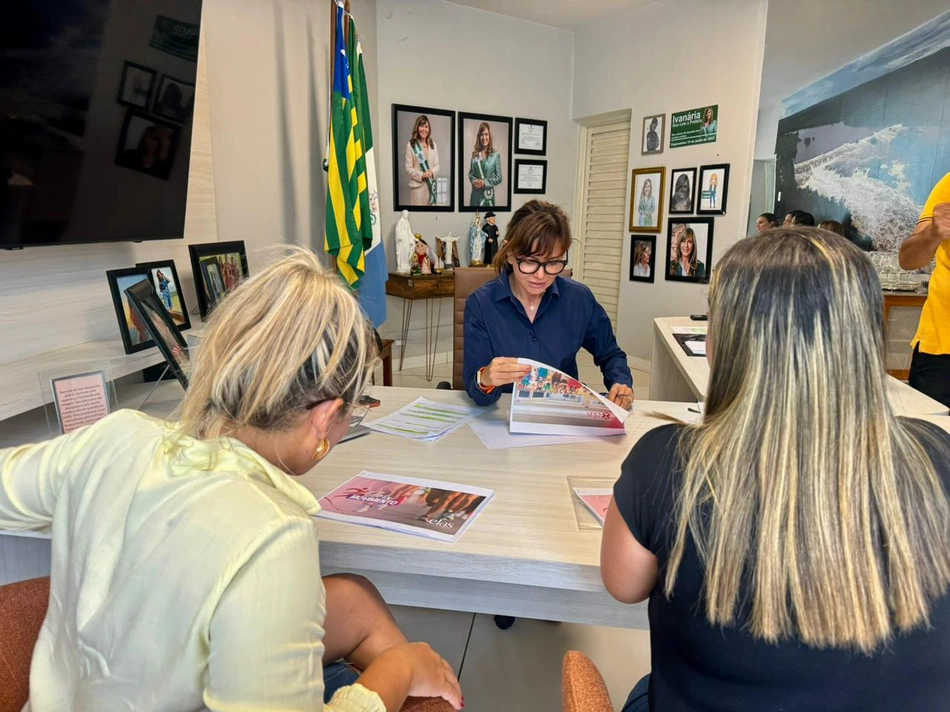 Ivanária Sampaio e grupo de empreendedoras
