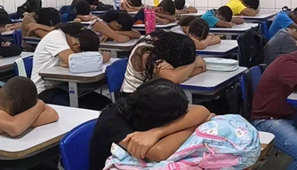 Escola enfrenta superlotação