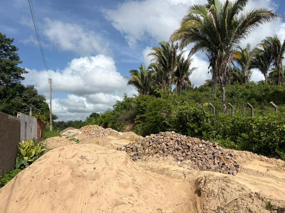 Obra em Esperantina