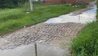 Rua 01, Conjunto Nova Teresina, no Bairro Aroeiras