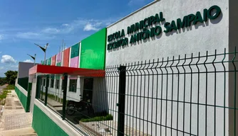 Escola Municipal Escritor Antônio Sampaio