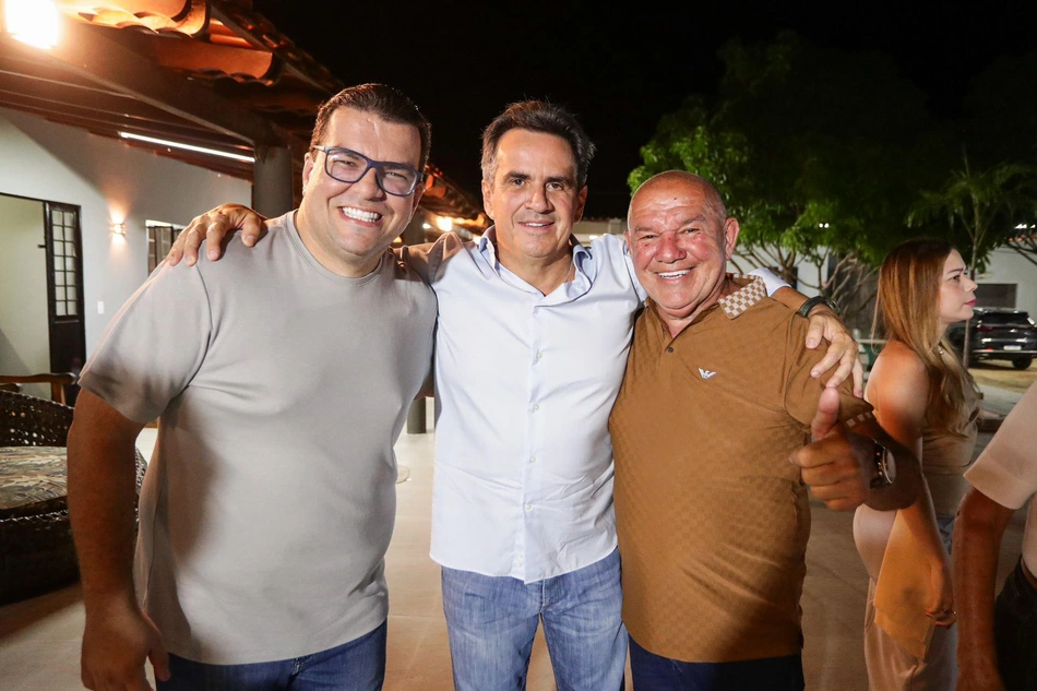 Visitando Passagem Franca para anunciar a construção