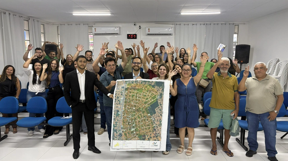 Prefeitura de Esperantina e Governo do Estado Realizam Audiência Pública do Programa Casa Legal