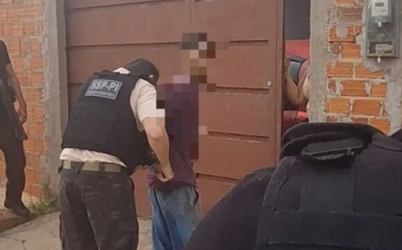 Polícia prende homem por descumprir medida protetiva contra mulher em Teresina