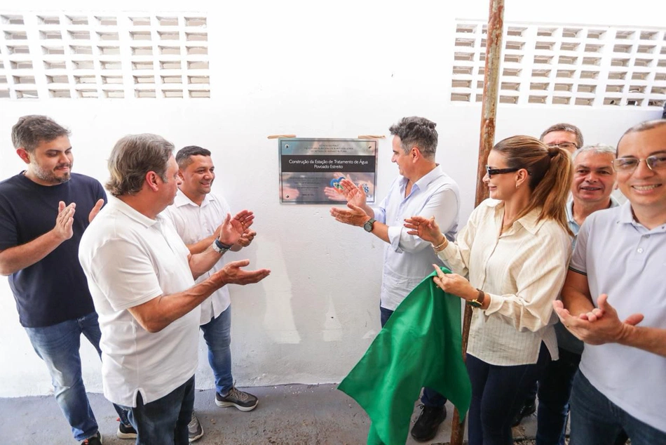 Ciro garante novo sistema de abastecimento d’água que beneficia mais moradores em Buriti dos Lopes
