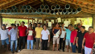 Incra entrega 35 títulos definitivos de terra à comunidade Cantinho em Porto