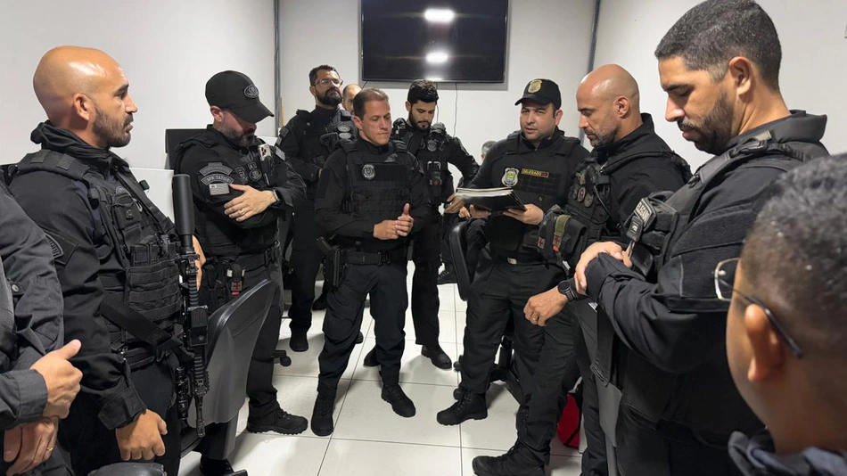 Operação policial cumpre 35 mandados em contra grupo criminoso interestadual