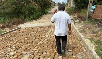 Prefeitura de Esperantina acelera pavimentação e transforma ruas do bairro Novo Milênio
