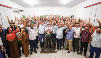 Ciro Nogueira percorre diversas cidades participa de Festa do Trabalhador