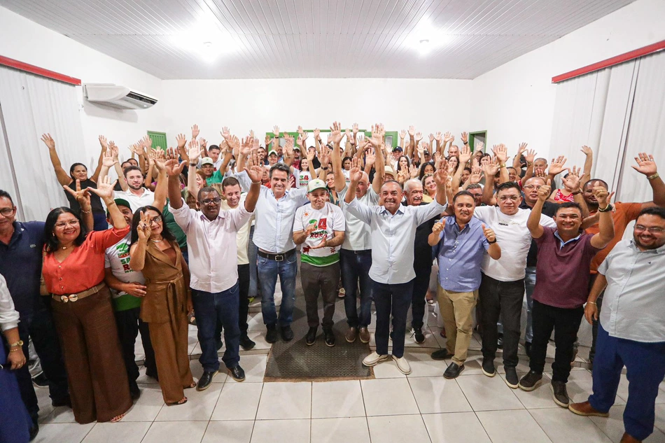Ciro Nogueira percorre diversas cidades participa de Festa do Trabalhador