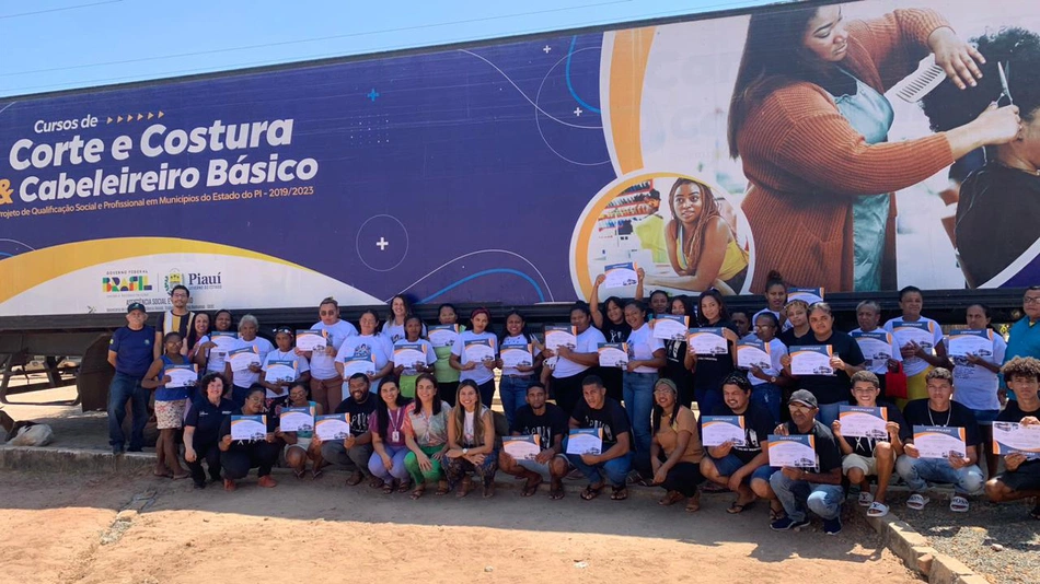 Governo do Piauí certifica 8,7 mil alunos em municípios com cursos gratuitos para o mercado de trabalho